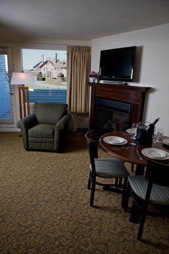 Oceancliff I & II Hotel Newport Bagian luar foto