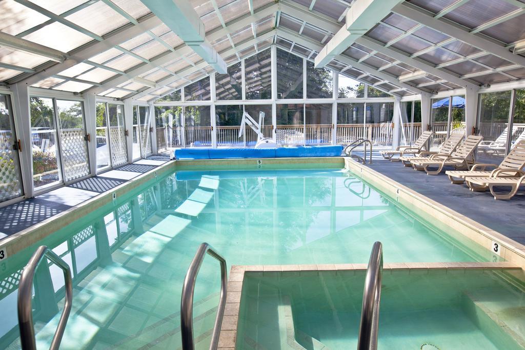 Oceancliff I & II Hotel Newport Bagian luar foto