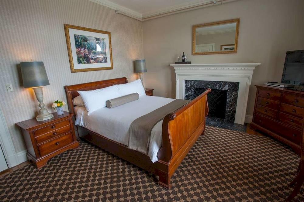 Oceancliff I & II Hotel Newport Bagian luar foto